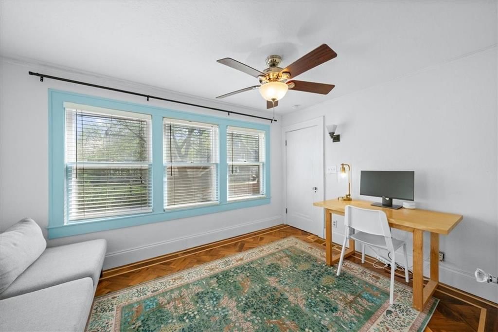 7 W Winthrope Road — photo 17
