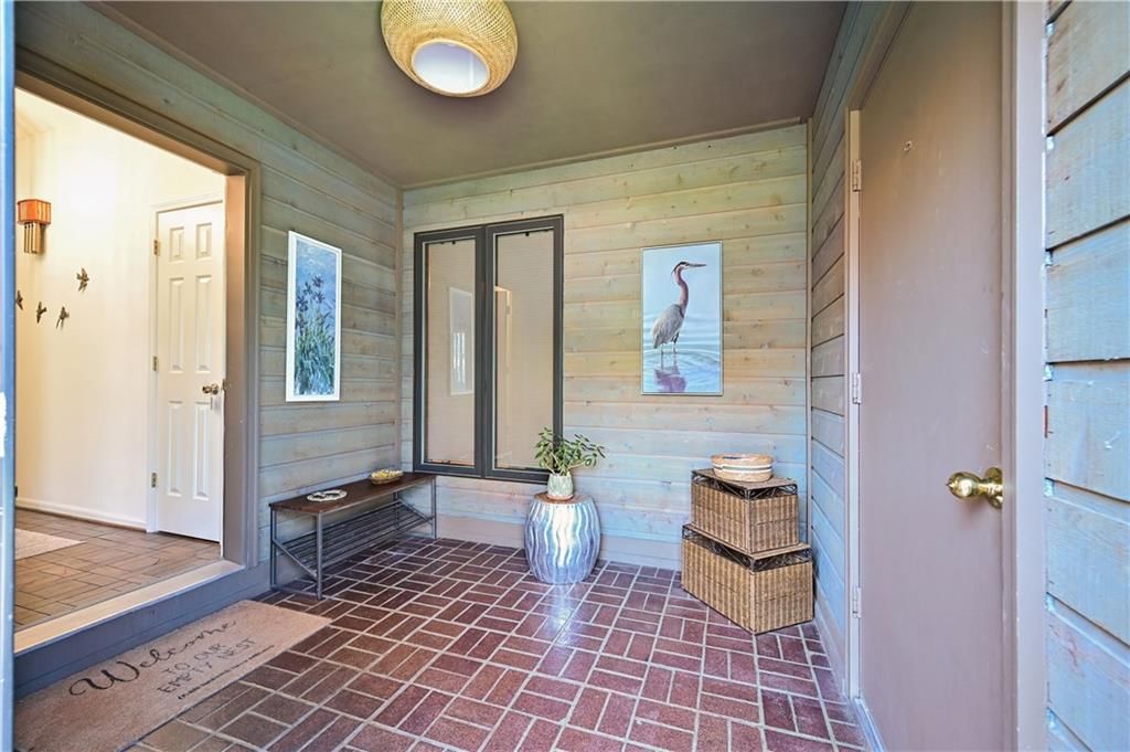 419 Lakeside Drive — photo 4
