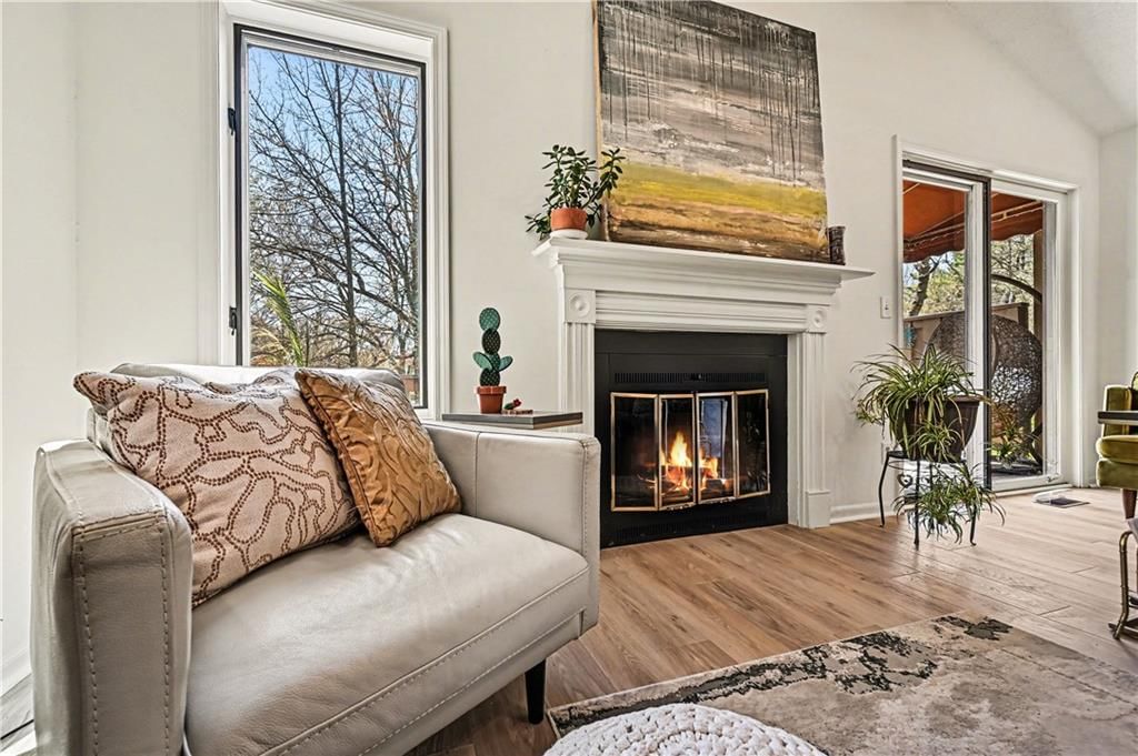 419 Lakeside Drive — photo 9