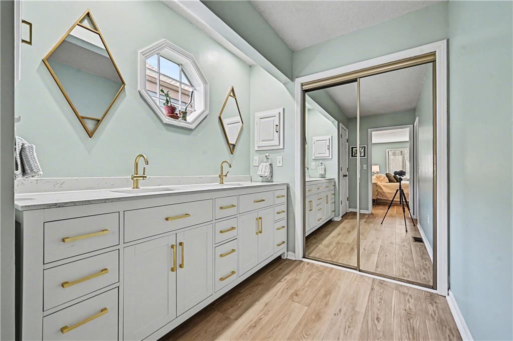 419 Lakeside Drive — photo 17