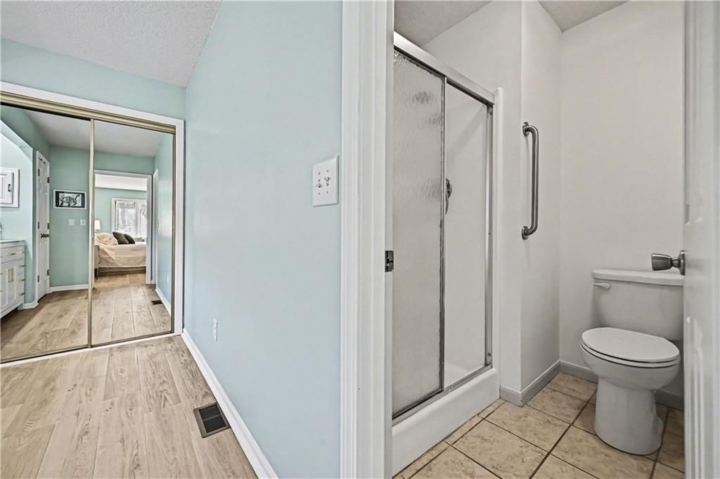 419 Lakeside Drive — photo 18