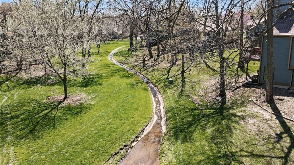 419 Lakeside Drive — photo 34