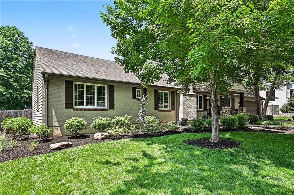 6134 Howe Drive — photo 2