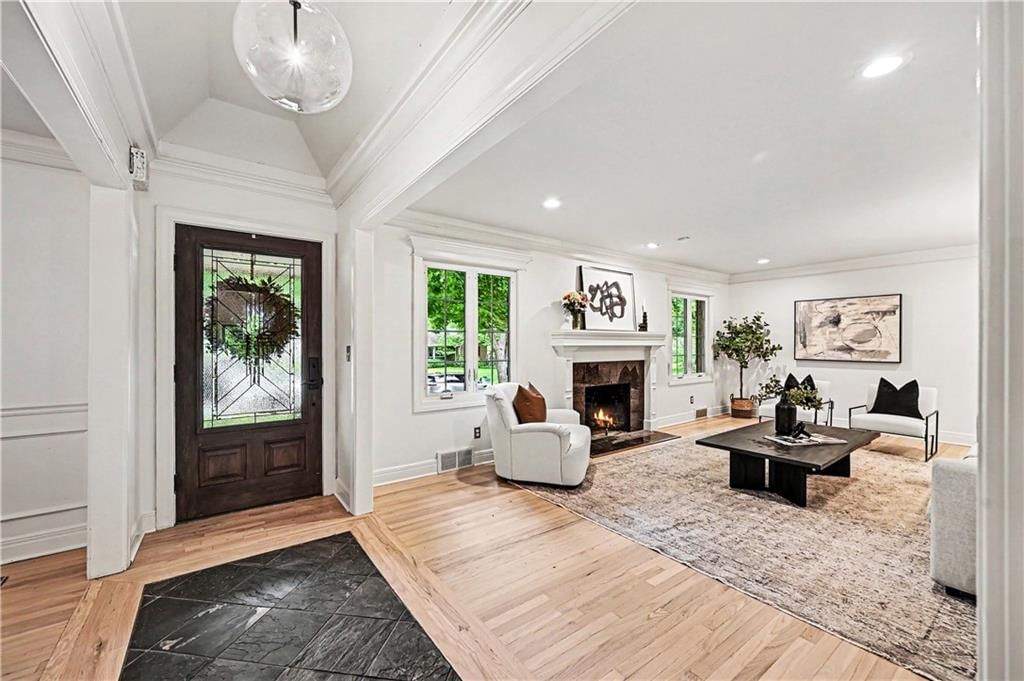 6134 Howe Drive — photo 4
