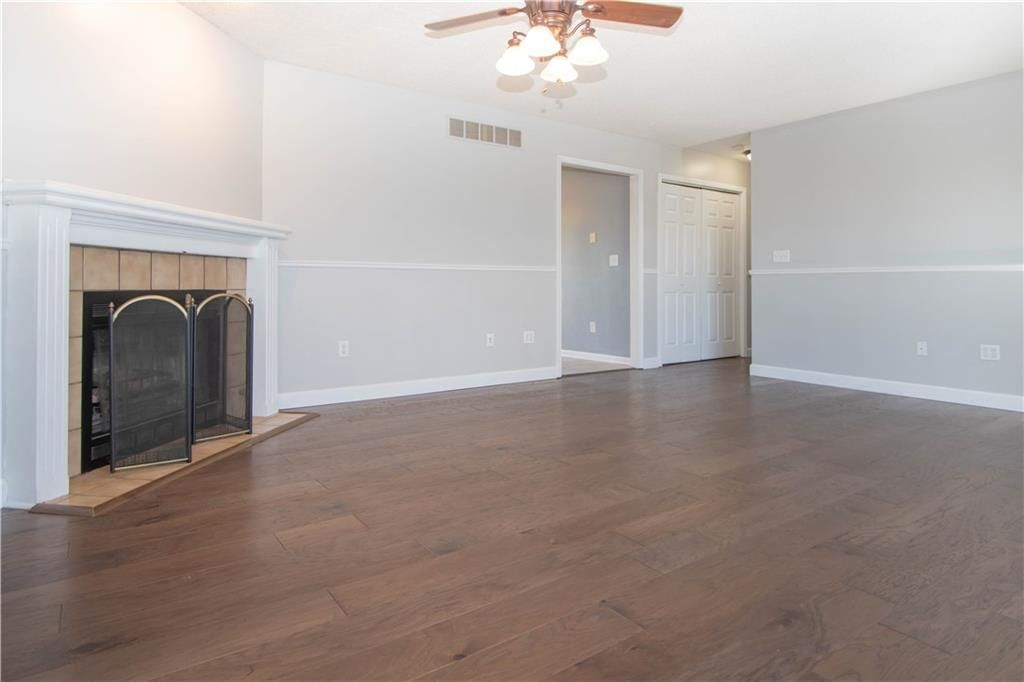 1004 Fox Run Court — photo 6