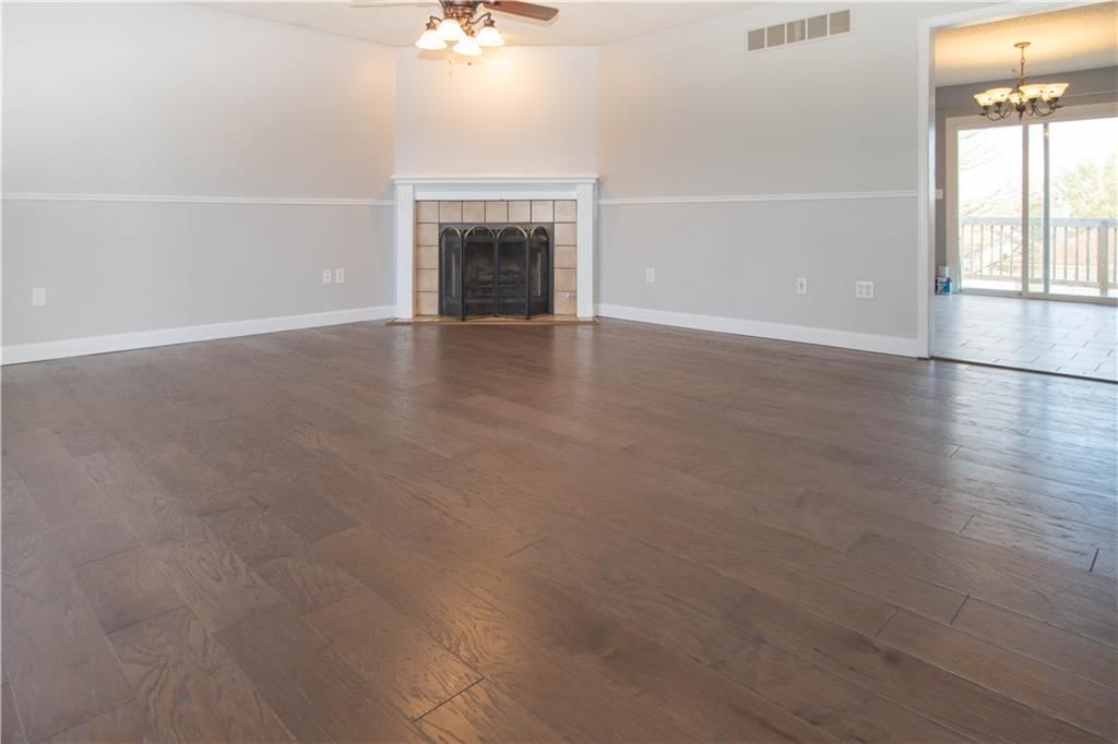 1004 Fox Run Court — photo 8