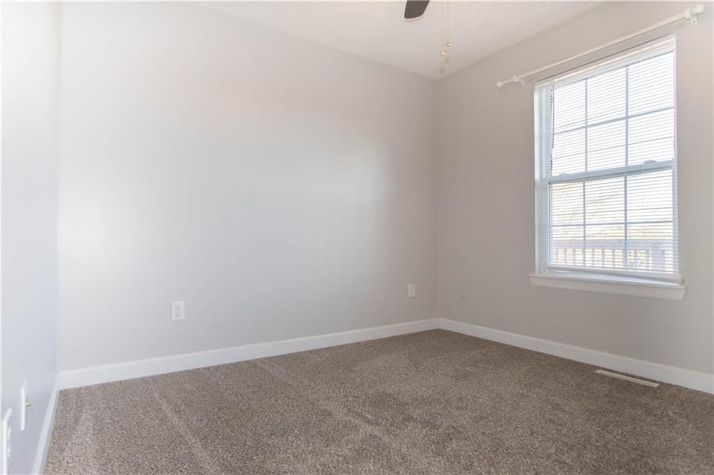 1004 Fox Run Court — photo 15