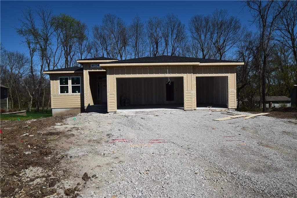 1703 SW Locust Street — photo 2