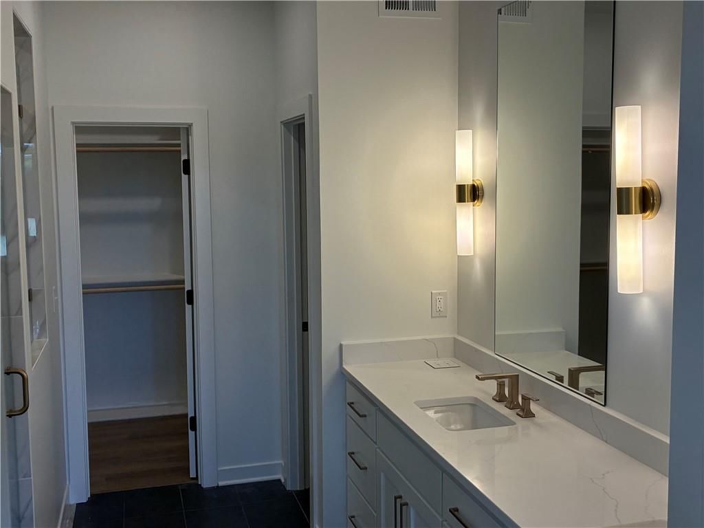 1703 SW Locust Street — photo 22