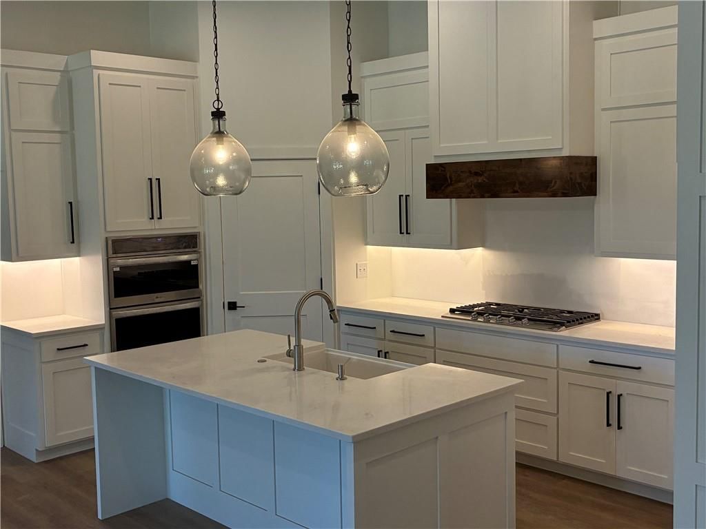 1703 SW Locust Street — photo 24
