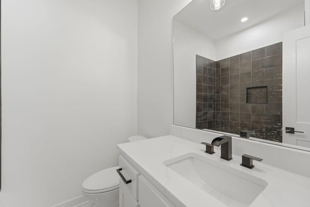 1703 SW Locust Street — photo 35