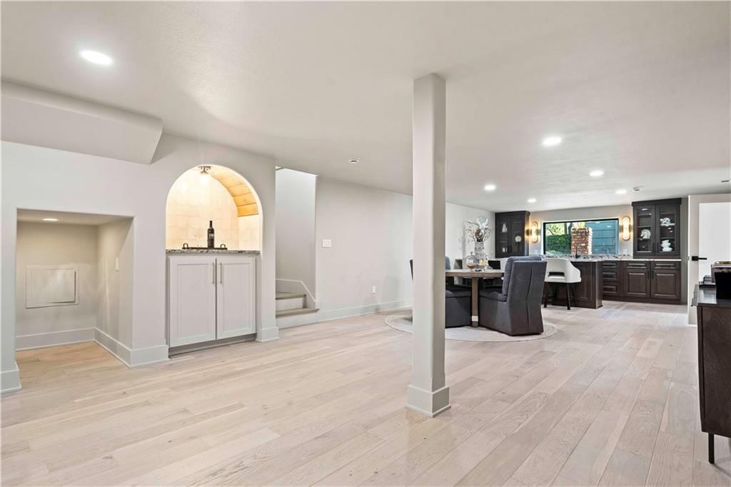 2019 W 81 st Terrace — photo 35