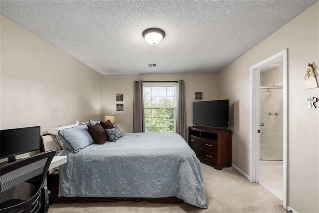 9009 W 148TH Terrace — photo 33