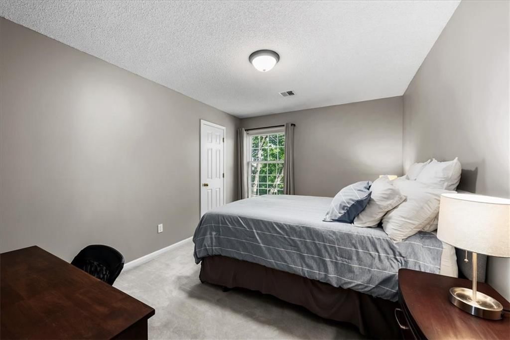 9009 W 148TH Terrace — photo 35