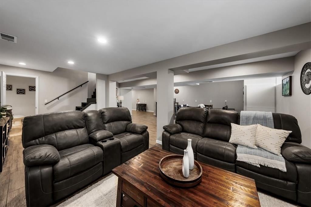 9009 W 148TH Terrace — photo 41