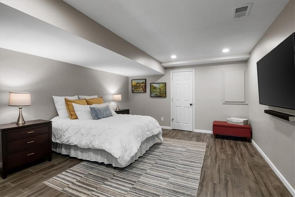 9009 W 148TH Terrace — photo 43