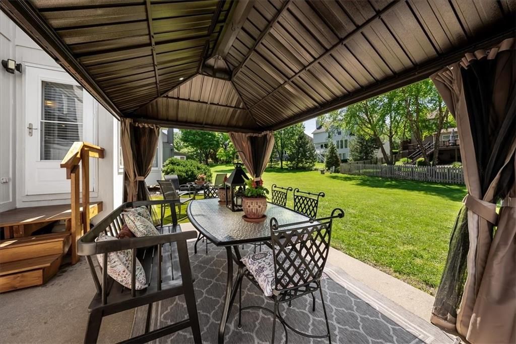 9009 W 148TH Terrace — photo 48