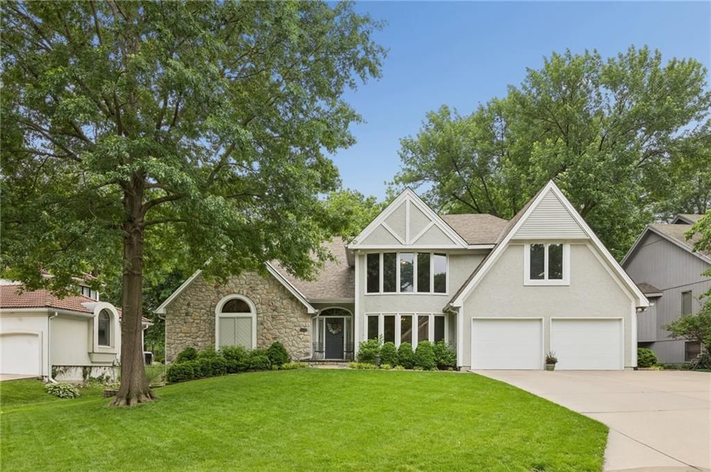 142 The Woodlands Drive — photo 1