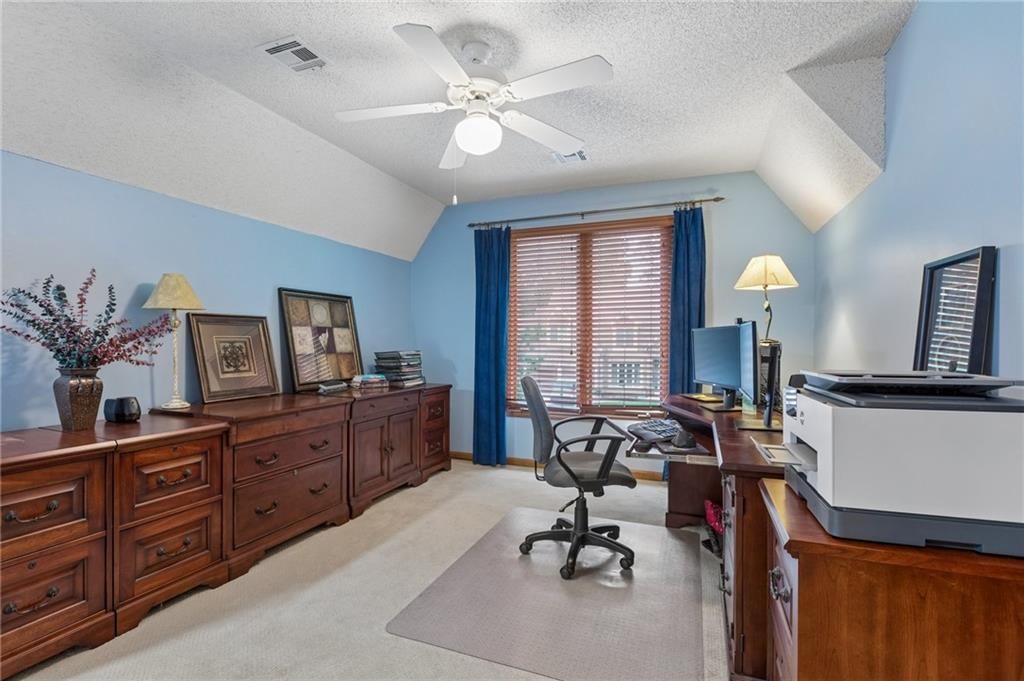 142 The Woodlands Drive — photo 31
