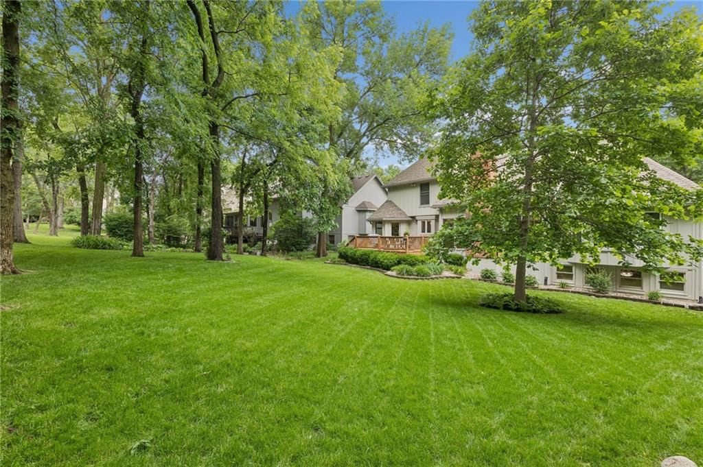 142 The Woodlands Drive — photo 48