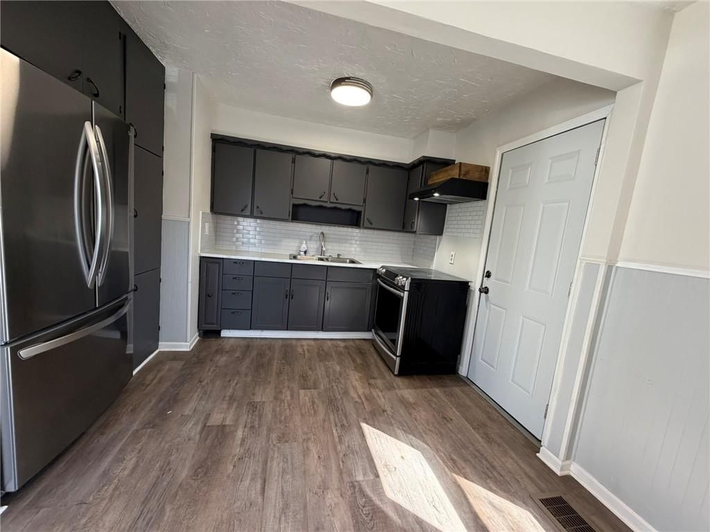 4929 Freeman Avenue — photo 6