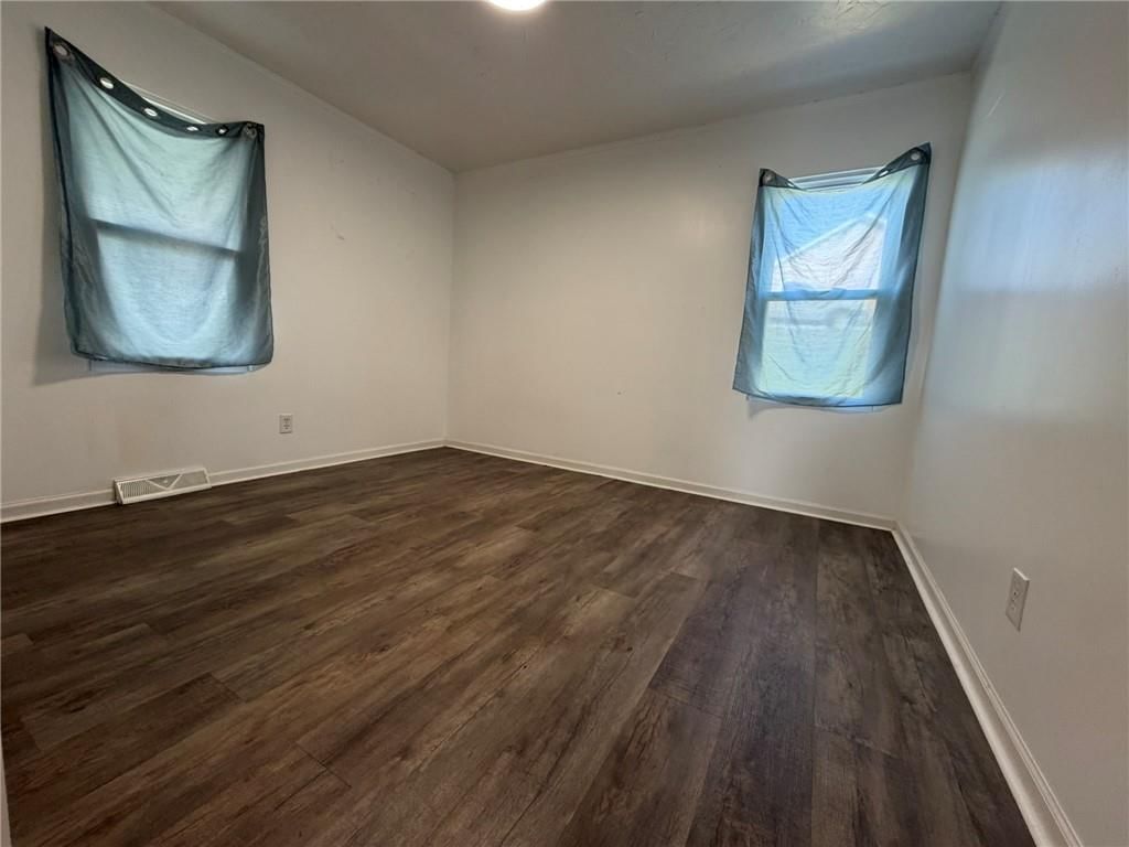4929 Freeman Avenue — photo 8