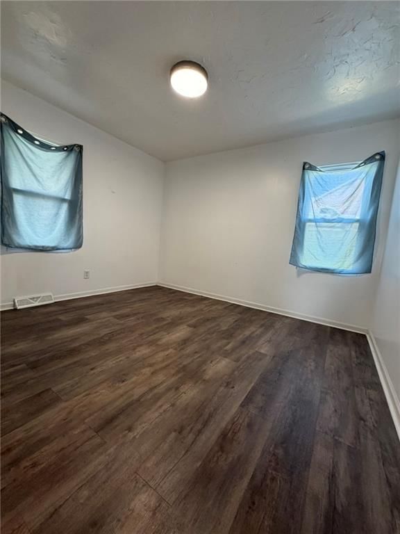 4929 Freeman Avenue — photo 9