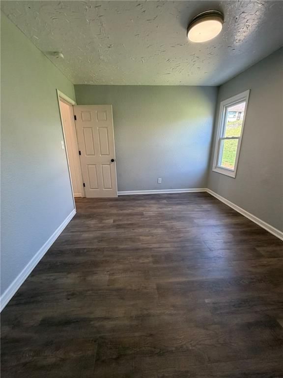 4929 Freeman Avenue — photo 12