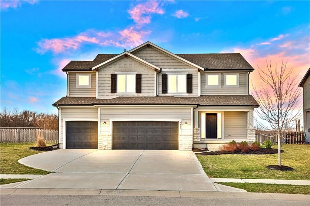 9004 NE 111th Place, Kansas City, MO