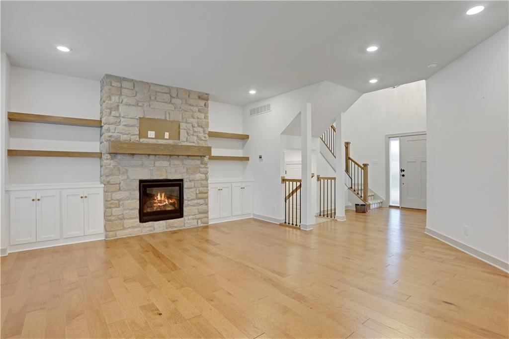 9004 NE 111th Place — photo 3