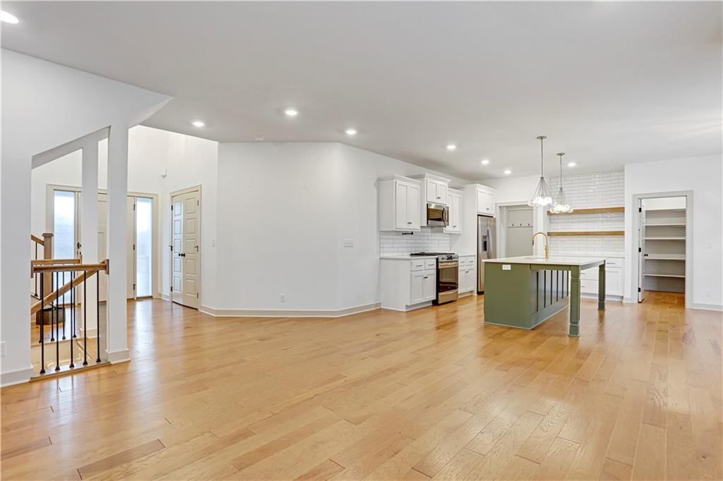9004 NE 111th Place — photo 5