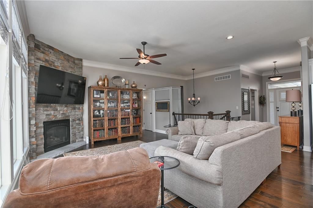 8417 Houston Street — photo 17