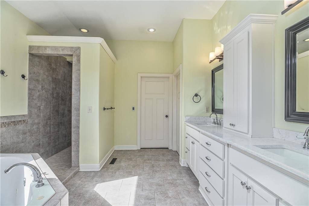 8417 Houston Street — photo 23
