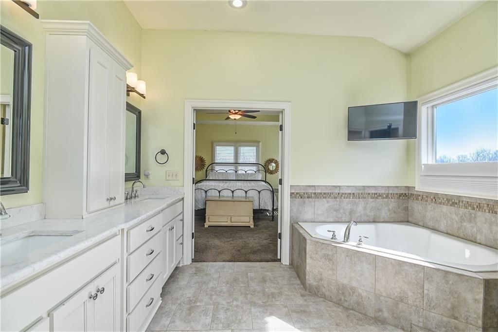 8417 Houston Street — photo 24