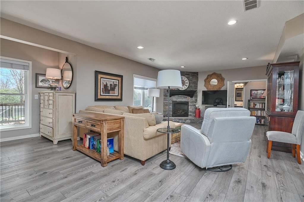 8417 Houston Street — photo 32