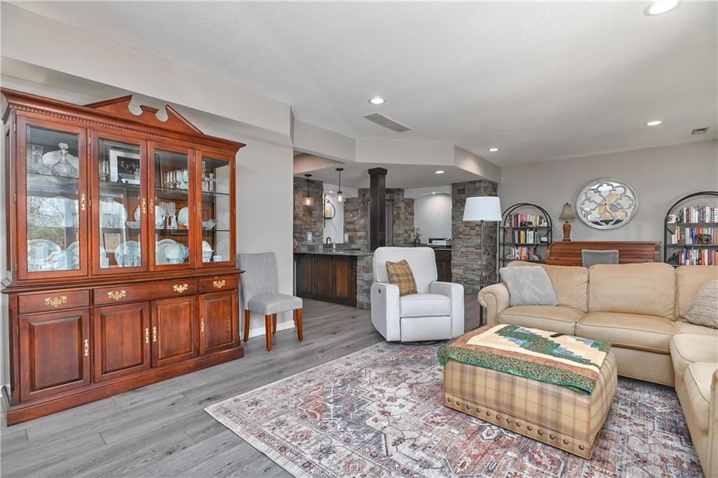 8417 Houston Street — photo 36