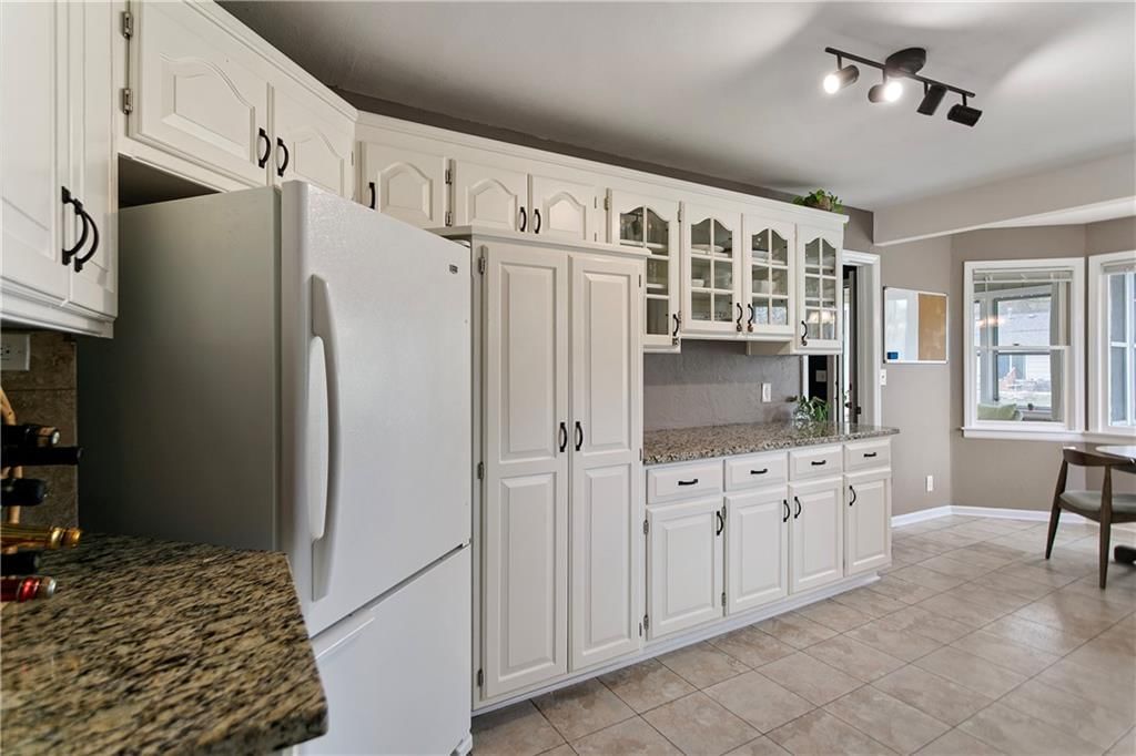 9248 Craig Street — photo 8
