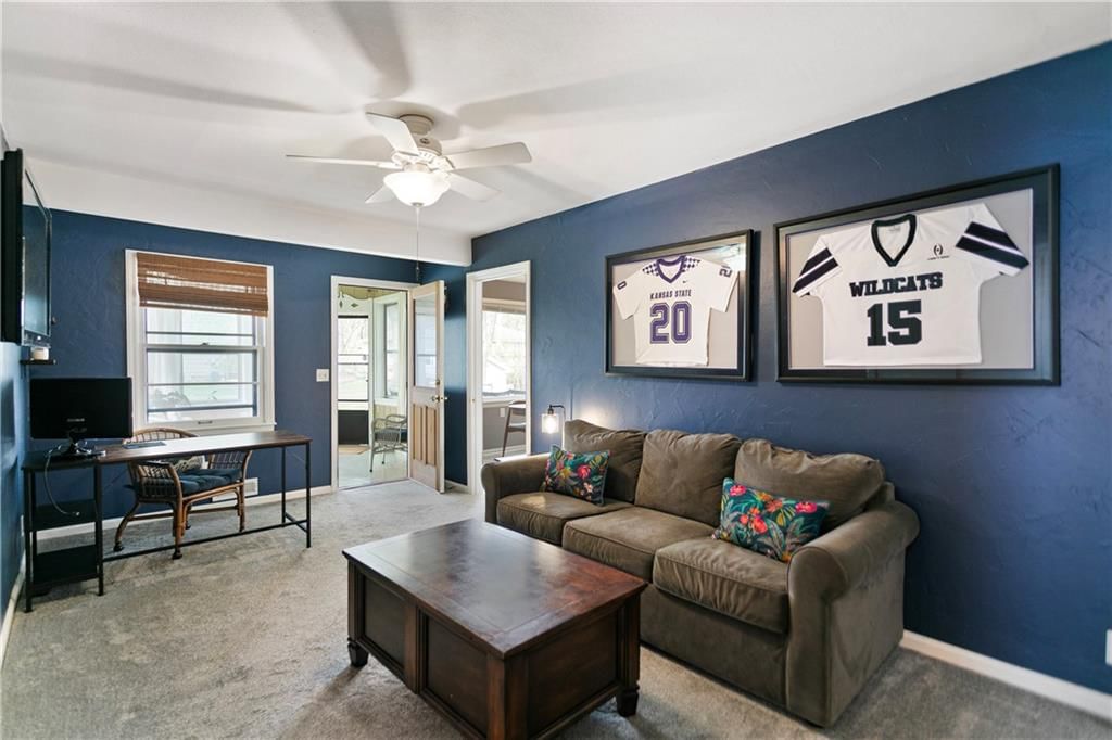 9248 Craig Street — photo 17