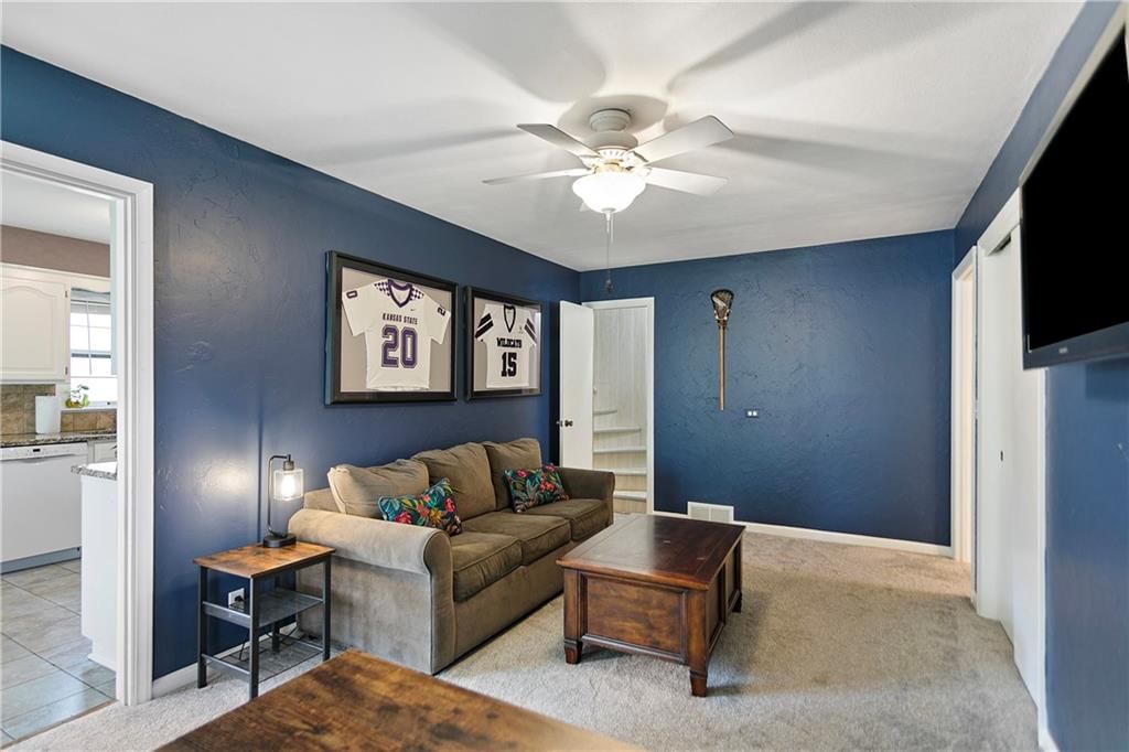 9248 Craig Street — photo 18