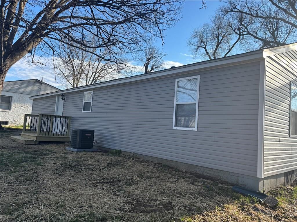 2518 N 35 Street — photo 5