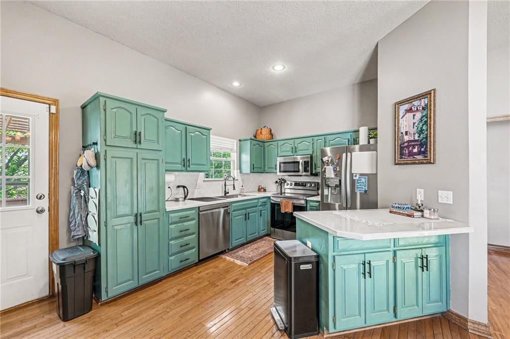 21605 W 50th Terrace — photo 10