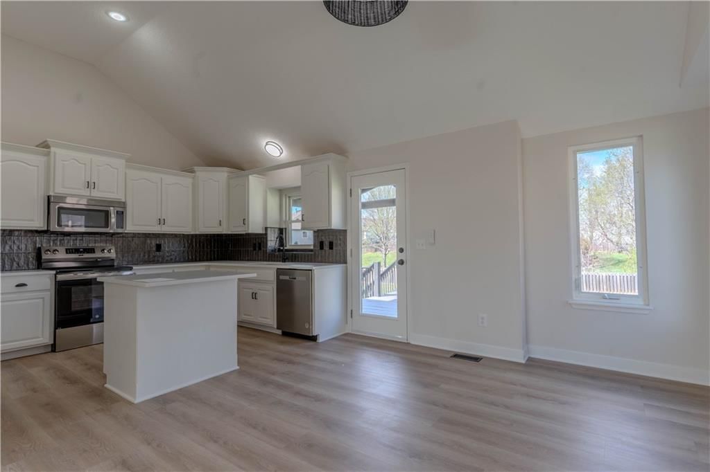 7908 NE 112th Street — photo 13