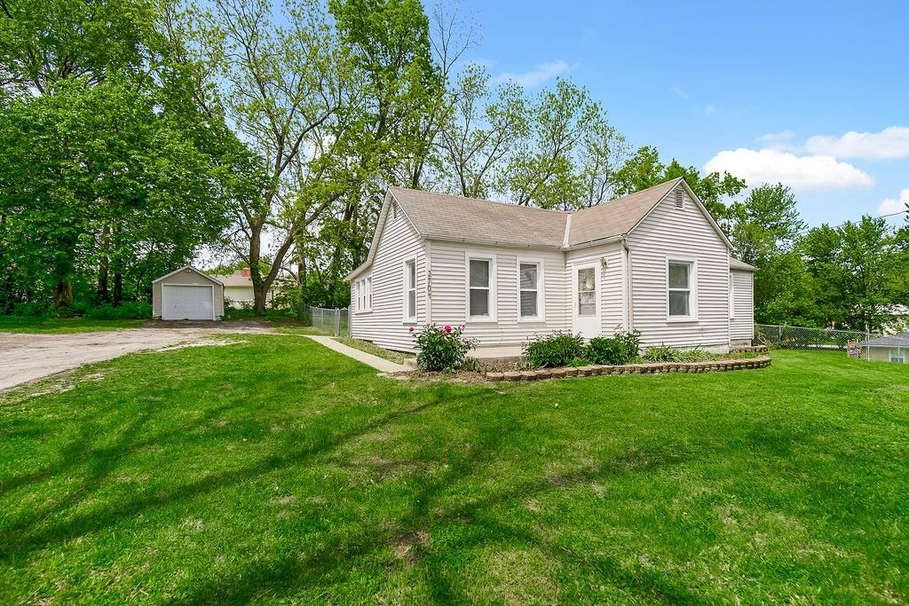 2704 N 81st Street — photo 2