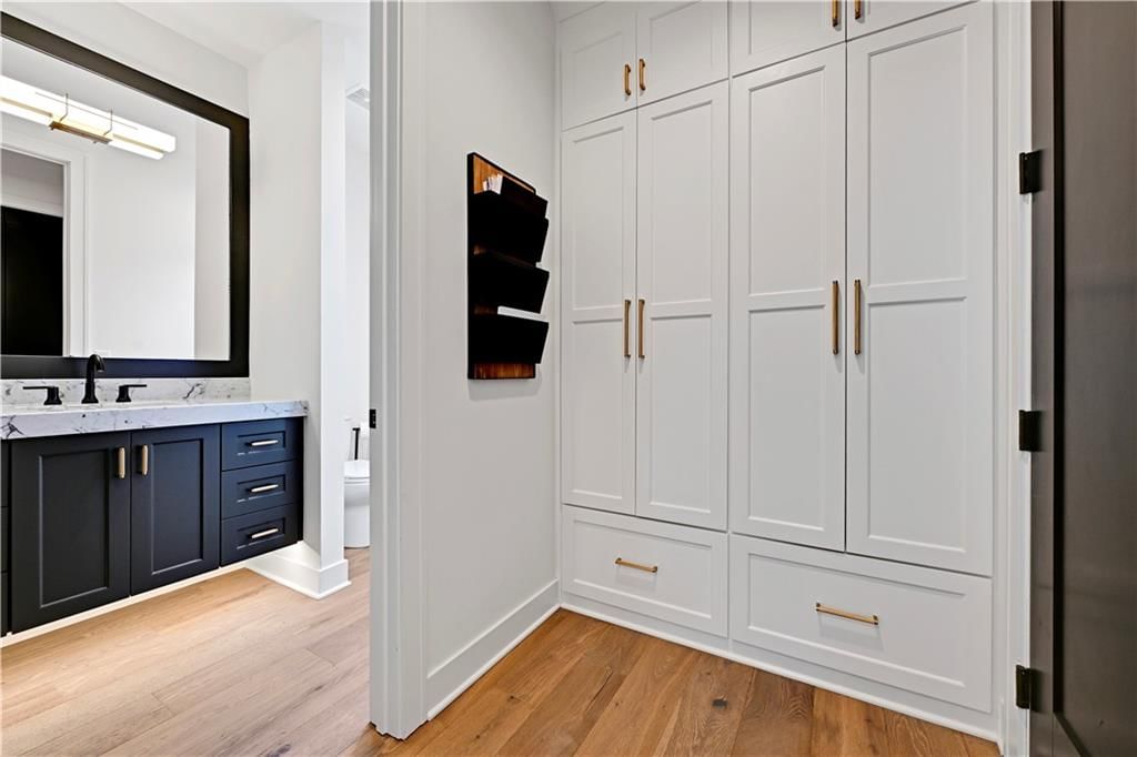 5203 W 71st Terrace — photo 23
