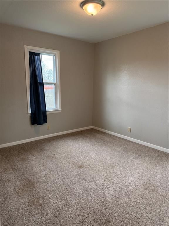 702 Sunset Street — photo 8