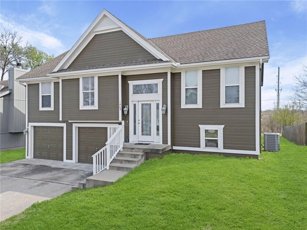 1405 NE 196th Street — photo 1