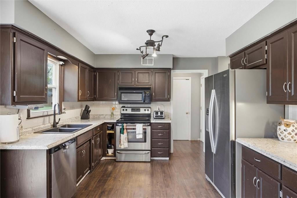8111 Swarner Drive — photo 8