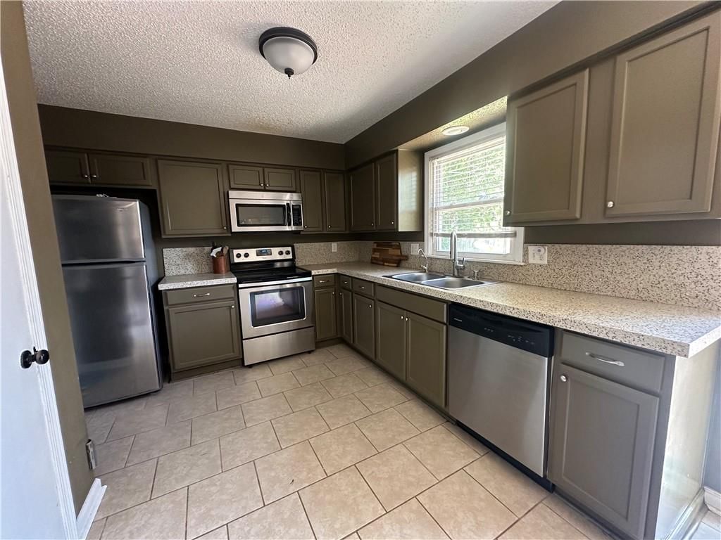 6107 E 108th Street — photo 6