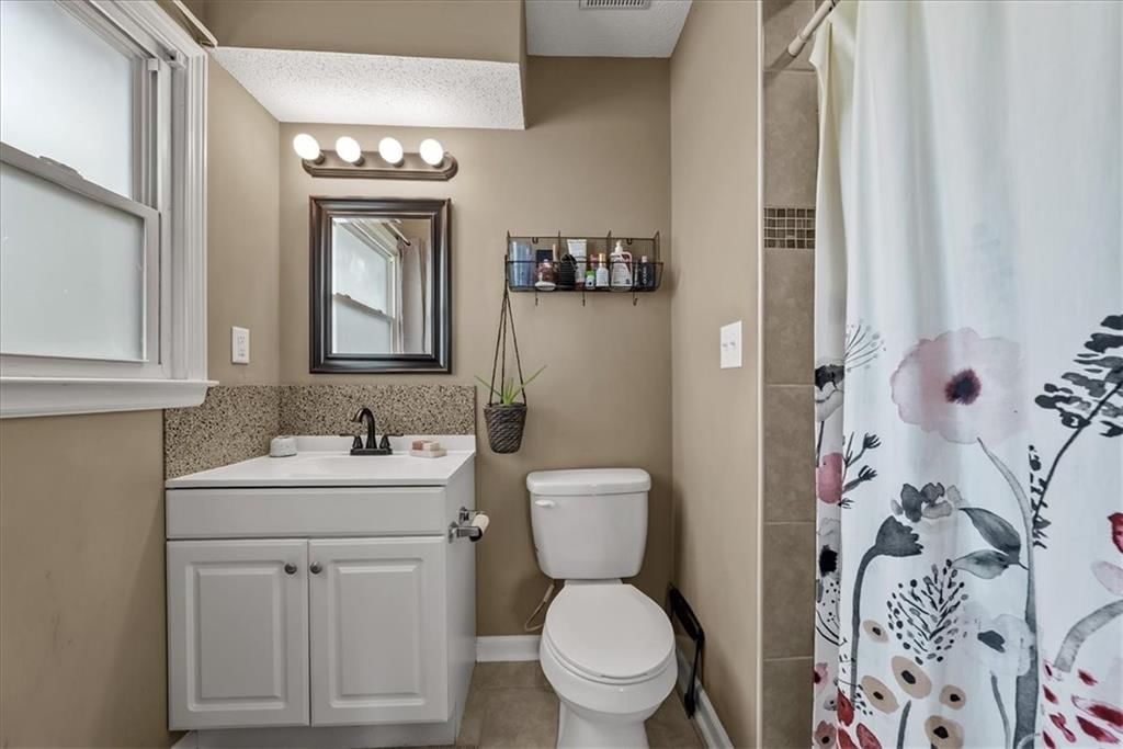 6107 E 108th Street — photo 11