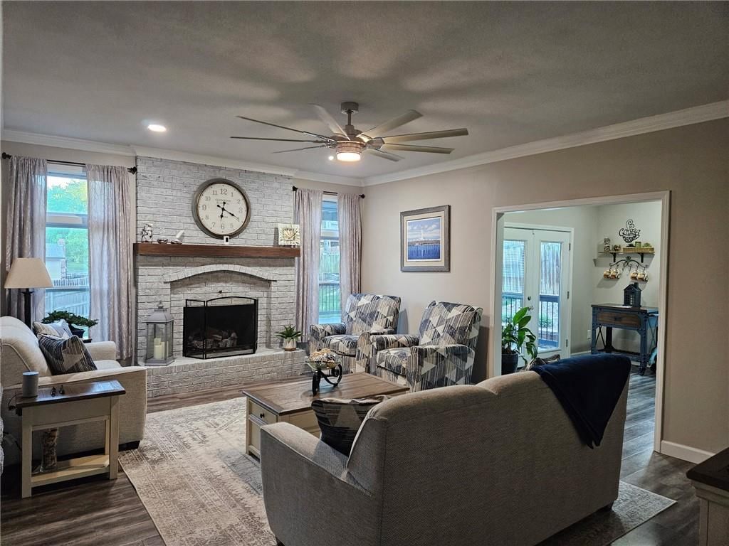 2109 SW Brookshire Drive — photo 3